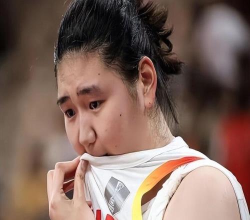 中国女篮惨败仅1天，最大受害者出现，韩旭评价扎心波多黎各尴尬