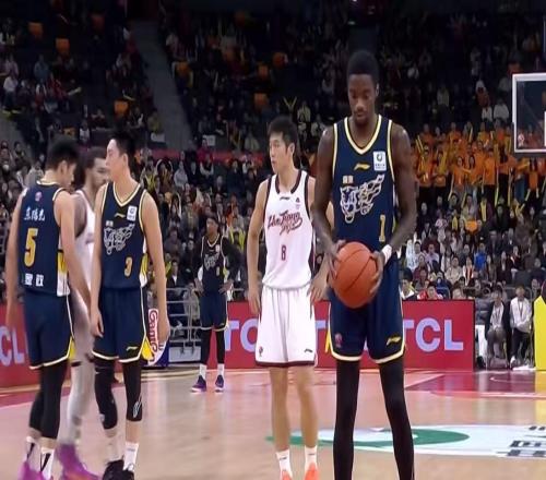 恭喜广东队！NBA“防守型双能卫”有望加盟，亚帅点名要人