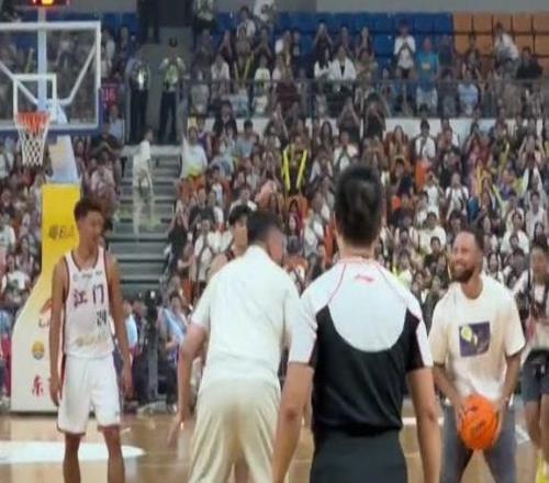 库里中国行突然单挑杜锋，三分2投1中