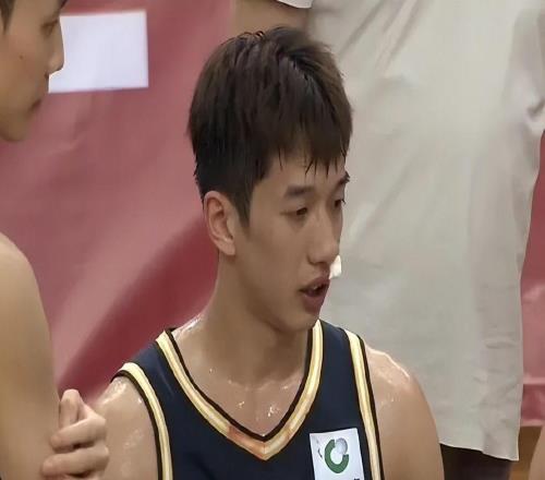 宏远速递！新主帅怒吼陈家政，杨溢被打出鼻血，朱芳雨表示值回票价