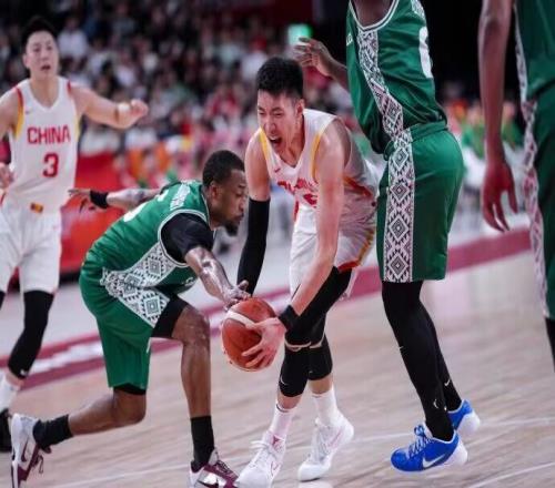 亚运会战报：中国男篮以8778险胜沙特，有惊无险闯入四强！廖三宁30分救主，17投11中，仅1次失误，正负值+14